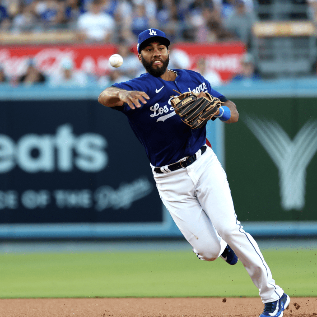 Dodgers trade Noah Syndergaard to Guardians for Amed Rosario